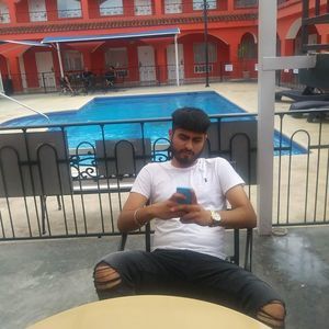 Meet your Posher, Ivan